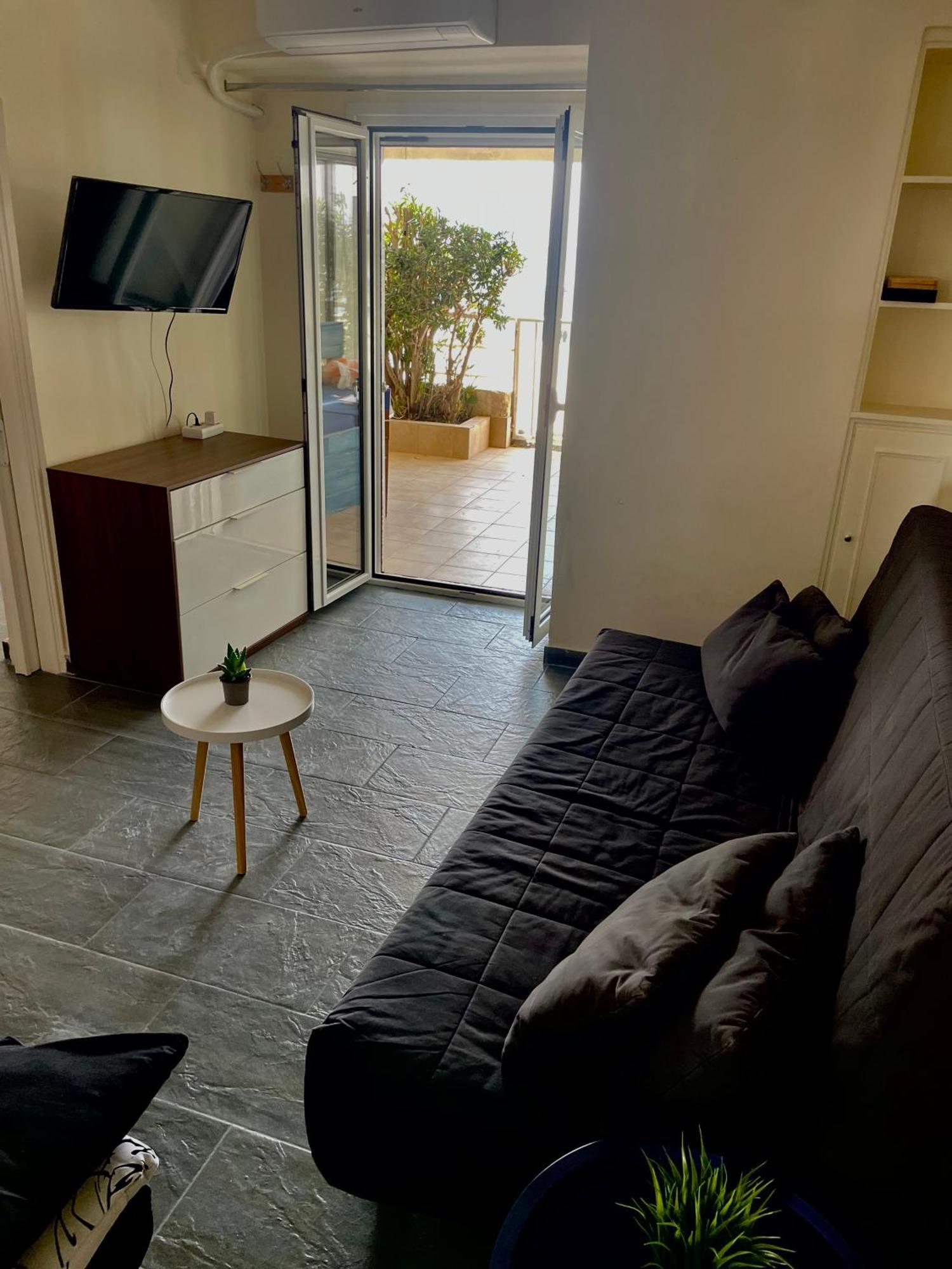 Sea La Vie - Beachfront Retreat Lutráki Kültér fotó